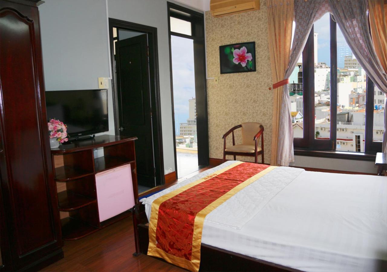Ponys Hotel Nha Trang Esterno foto