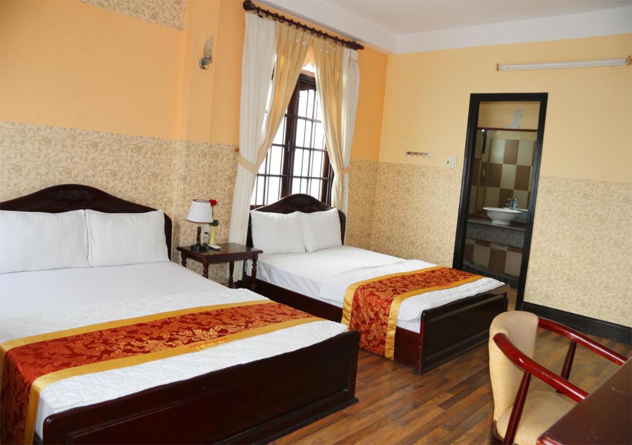 Ponys Hotel Nha Trang Esterno foto