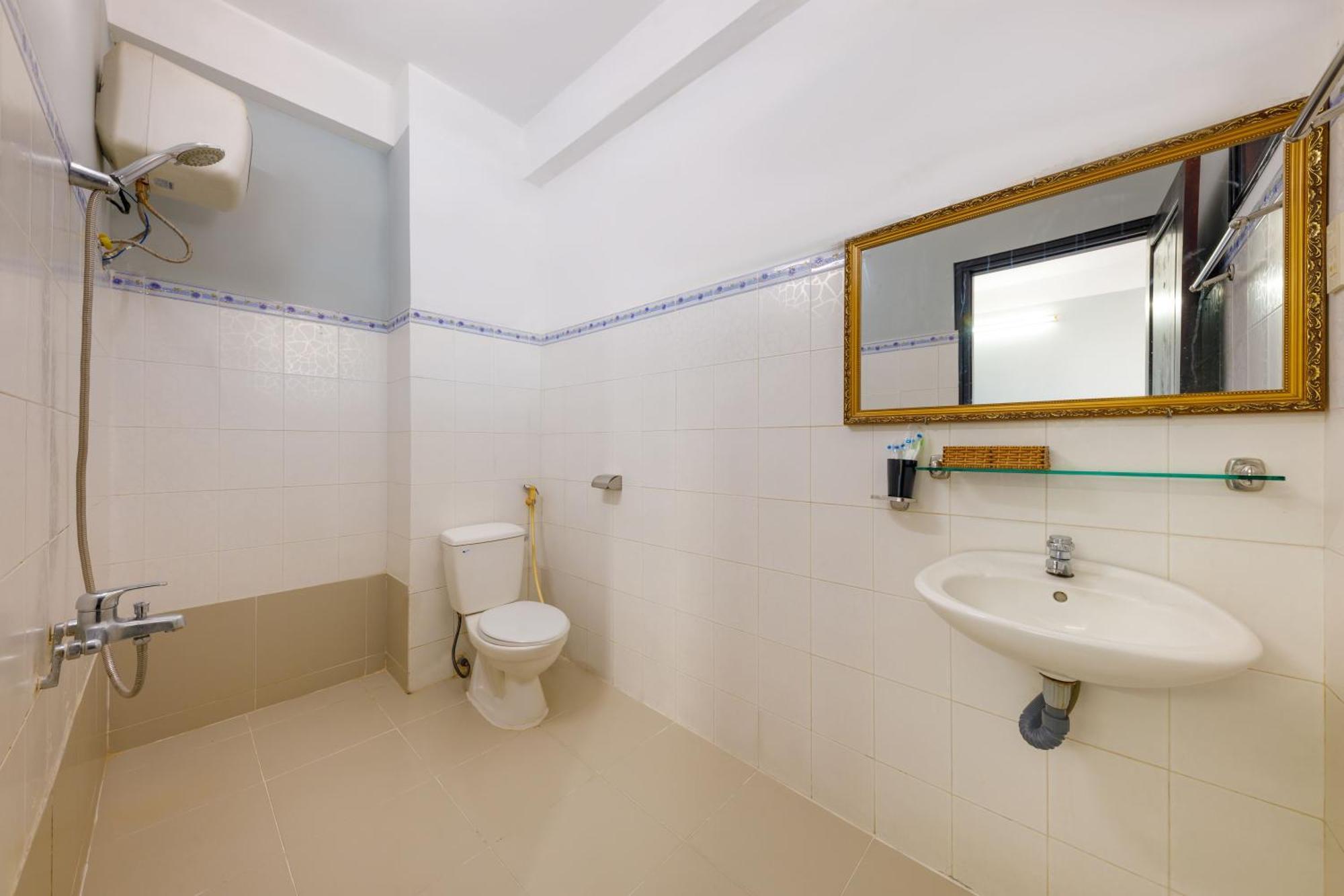 Ponys Hotel Nha Trang Esterno foto