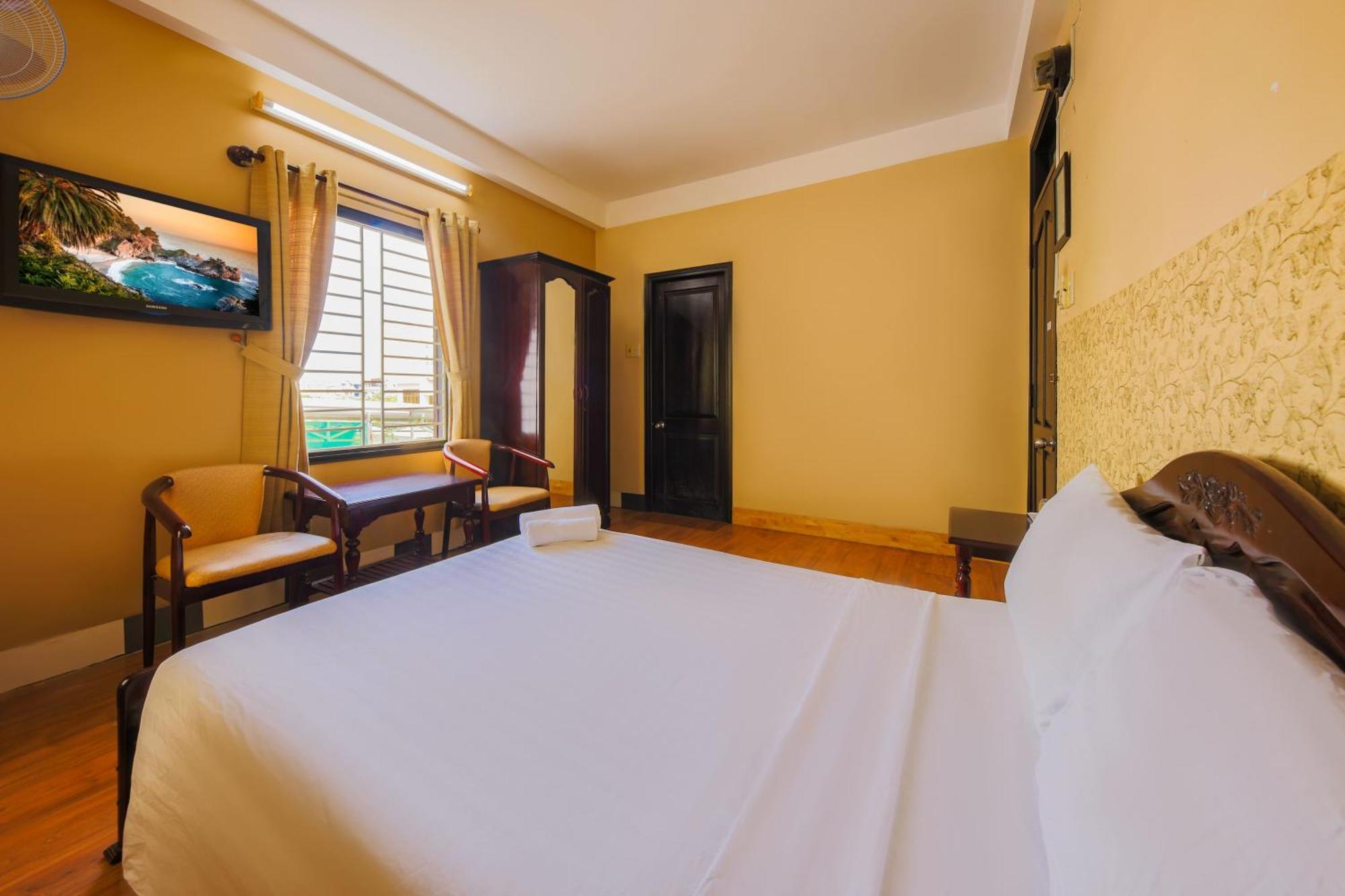 Ponys Hotel Nha Trang Esterno foto