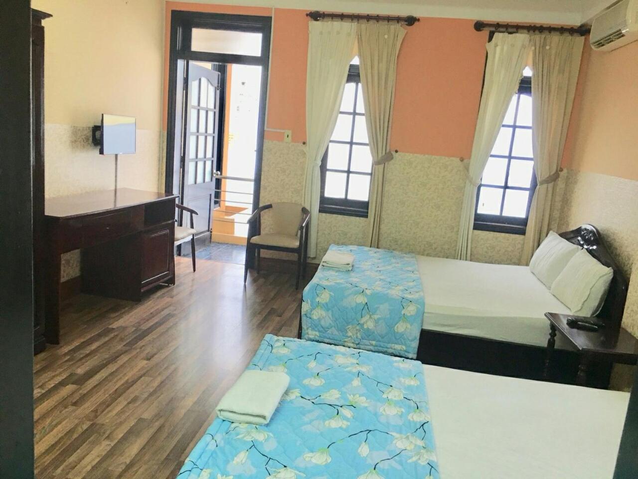 Ponys Hotel Nha Trang Esterno foto