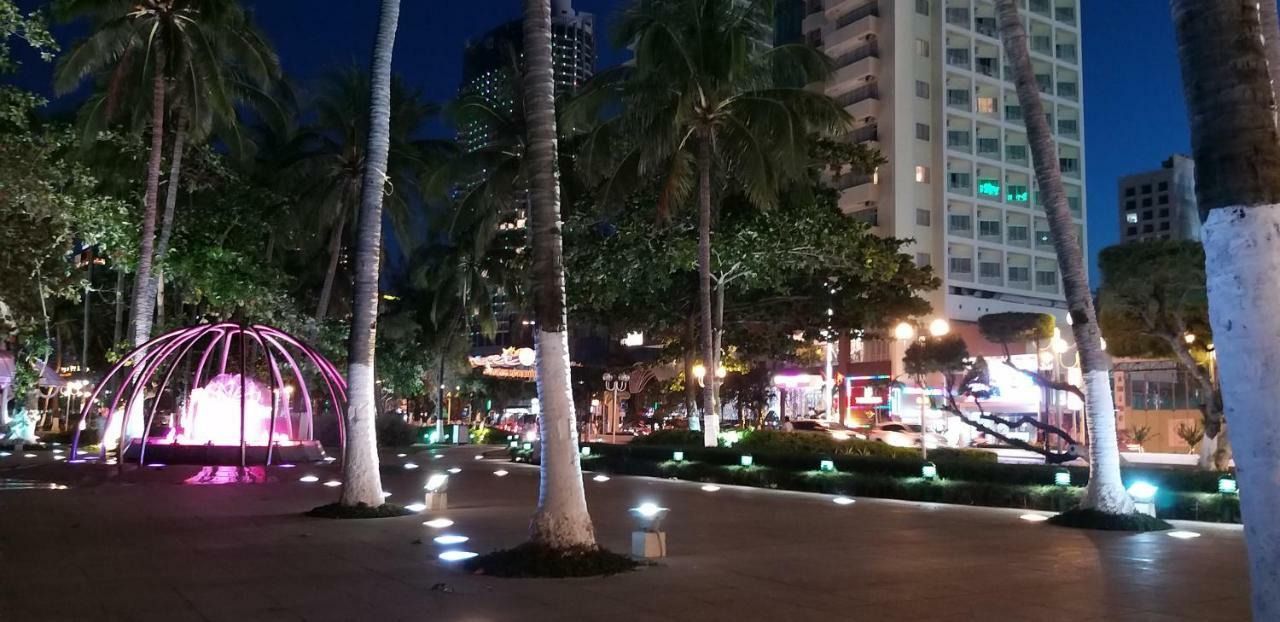 Ponys Hotel Nha Trang Esterno foto