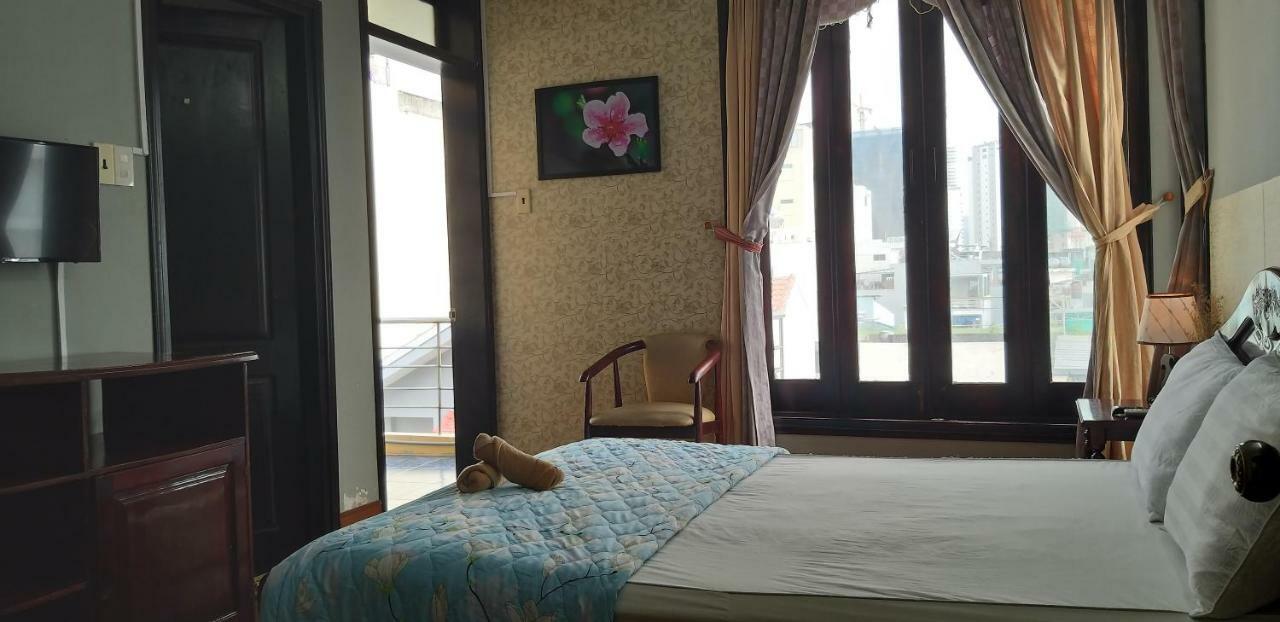 Ponys Hotel Nha Trang Esterno foto